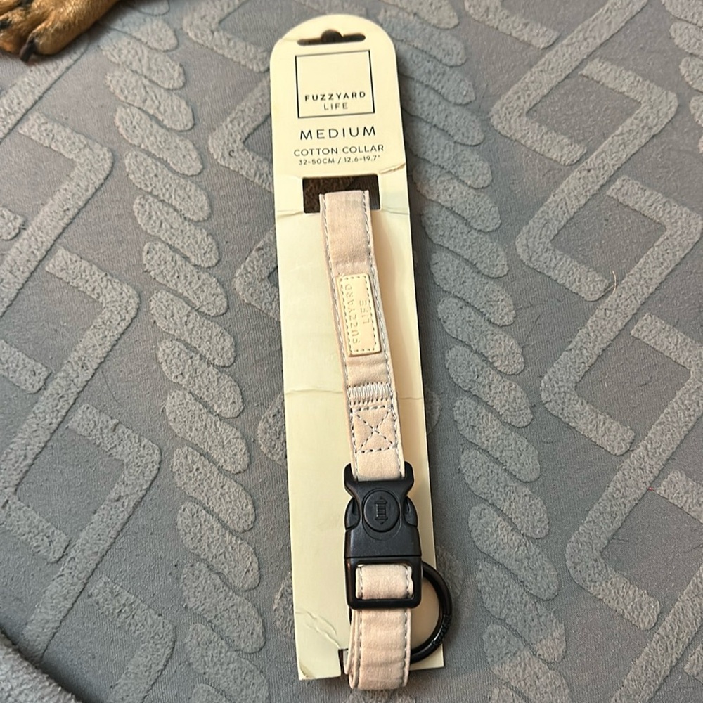 Brand new Fuzz Yard beige collar